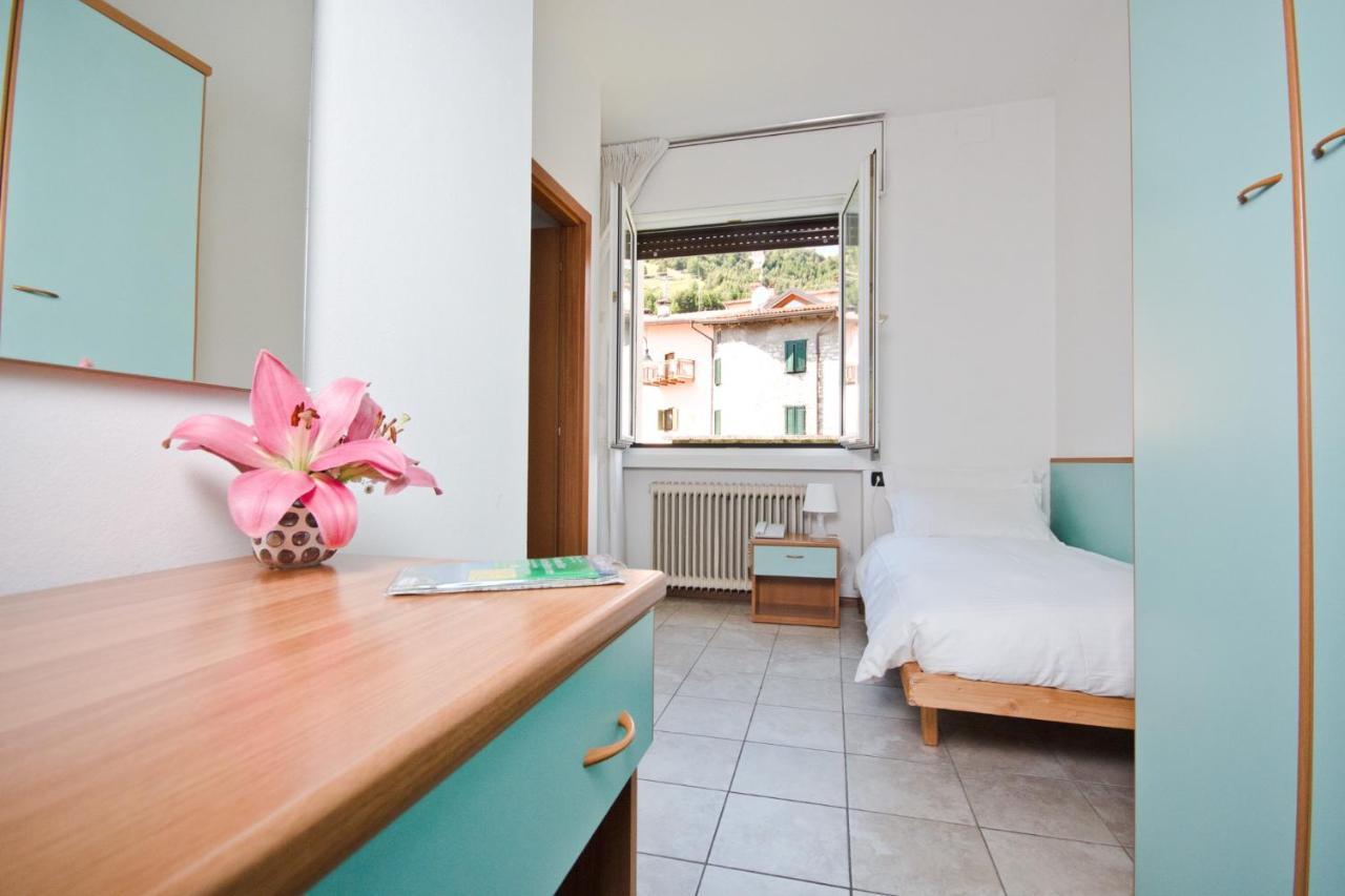 Hotel Martinelli Ronzo-Chienis Exterior photo